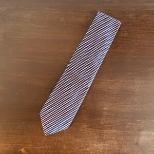 Classic Banana Republic 4” Purple + White Men's Tie